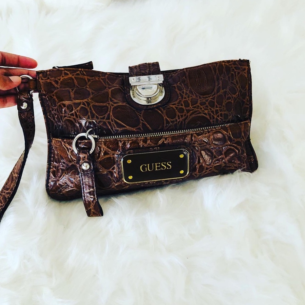 Guess Clutch
